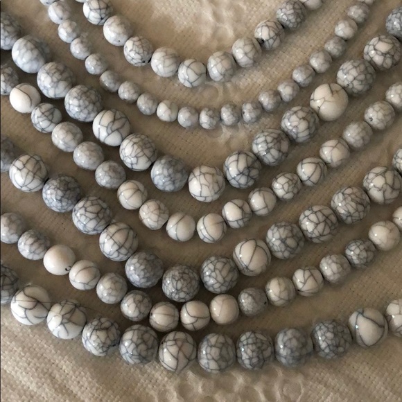 Howlite Bead Strand Necklace & Earrings set - Picture 8 of 8